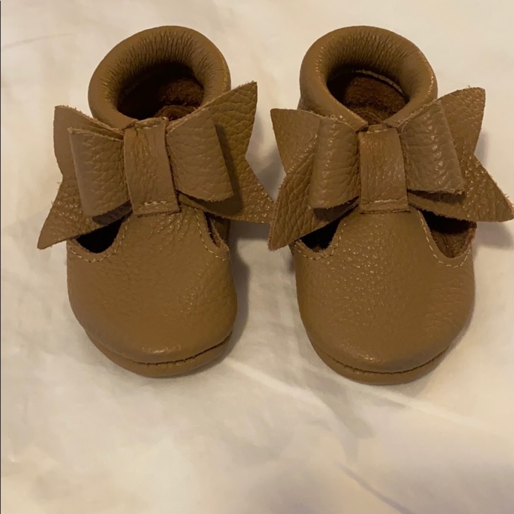 Tan leather moccasins, size 6-9 months